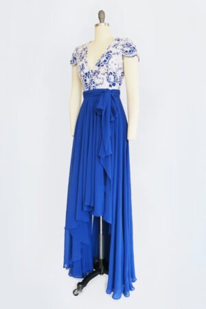 VESTIDO CUELLO V BLANCO Y AZUL MANGAS CORTAS