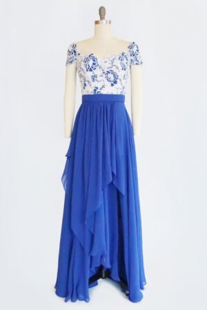 VESTIDO BLANCO Y AZUL CUELLO AMPLIO HOMBROS DESCUBIERTOS