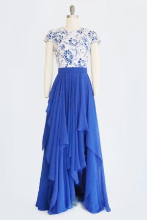 VESTIDO BLANCO Y AZUL CUELLO REDONDO Y MANGA JAPONESA